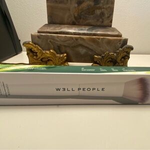 NEW Well People Contour Brush